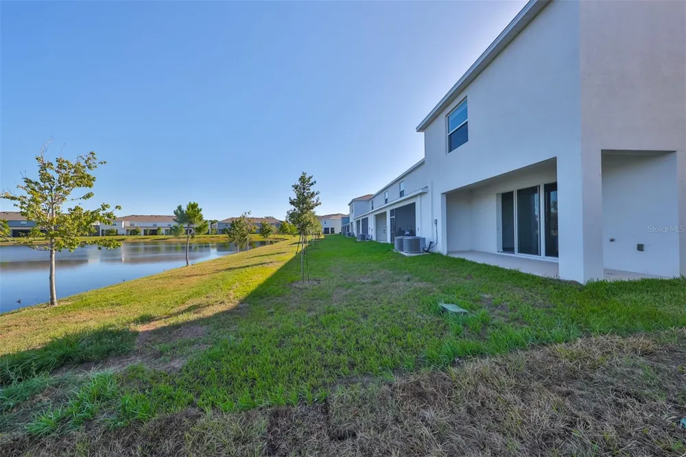 379 MANGROVE SHADE CIRCLE Apollo Beach, FL 33572