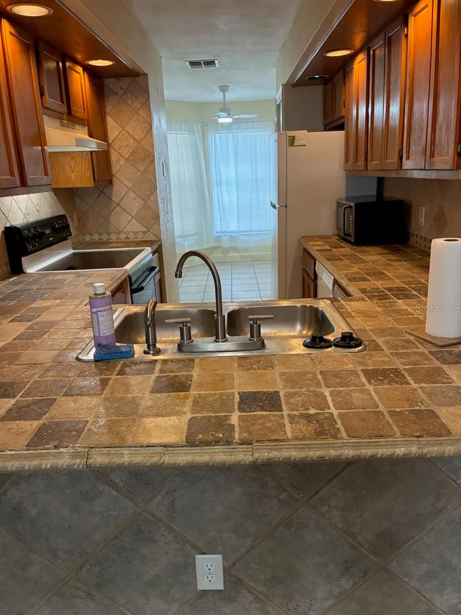 8381 CITRUS CHASE DRIVE Orlando, FL 32836