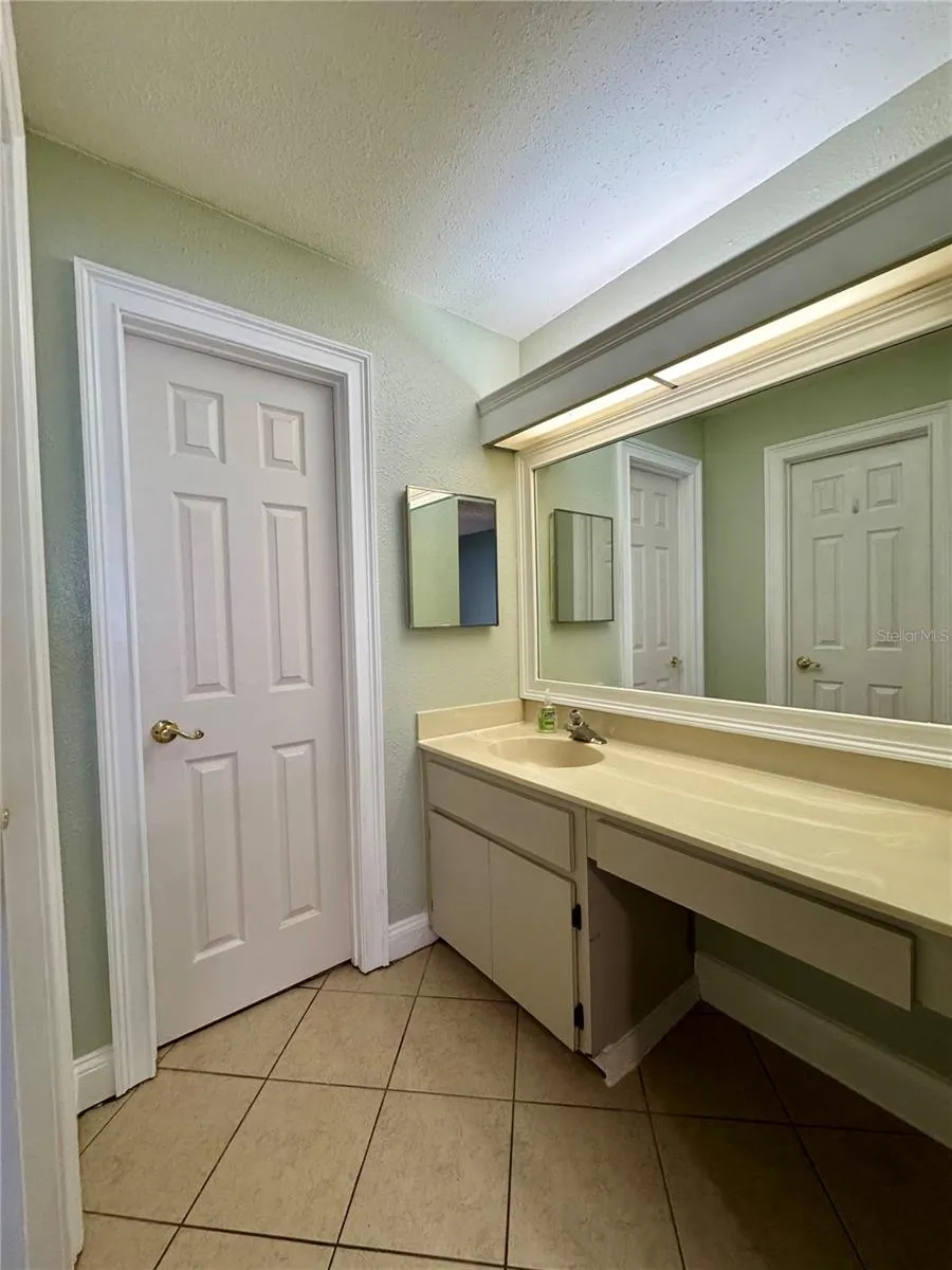 8381 CITRUS CHASE DRIVE Orlando, FL 32836