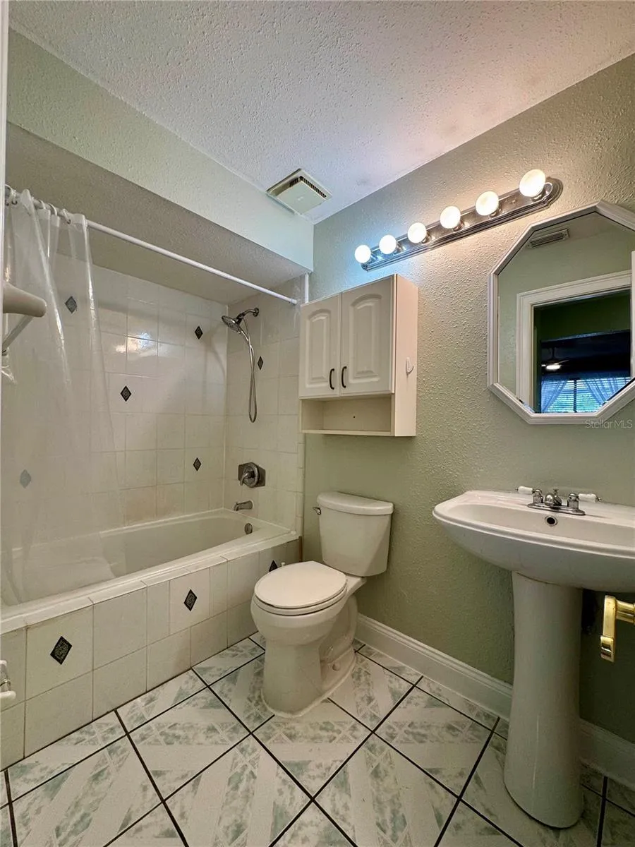 8381 CITRUS CHASE DRIVE Orlando, FL 32836