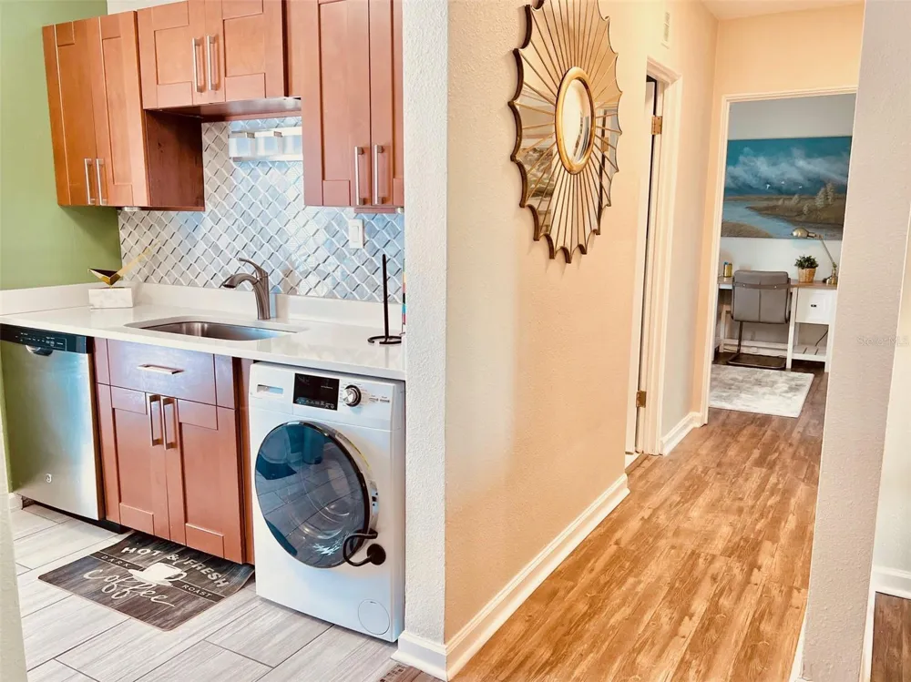 151 ORLANDO AVENUE #203 Winter Park, FL 32789