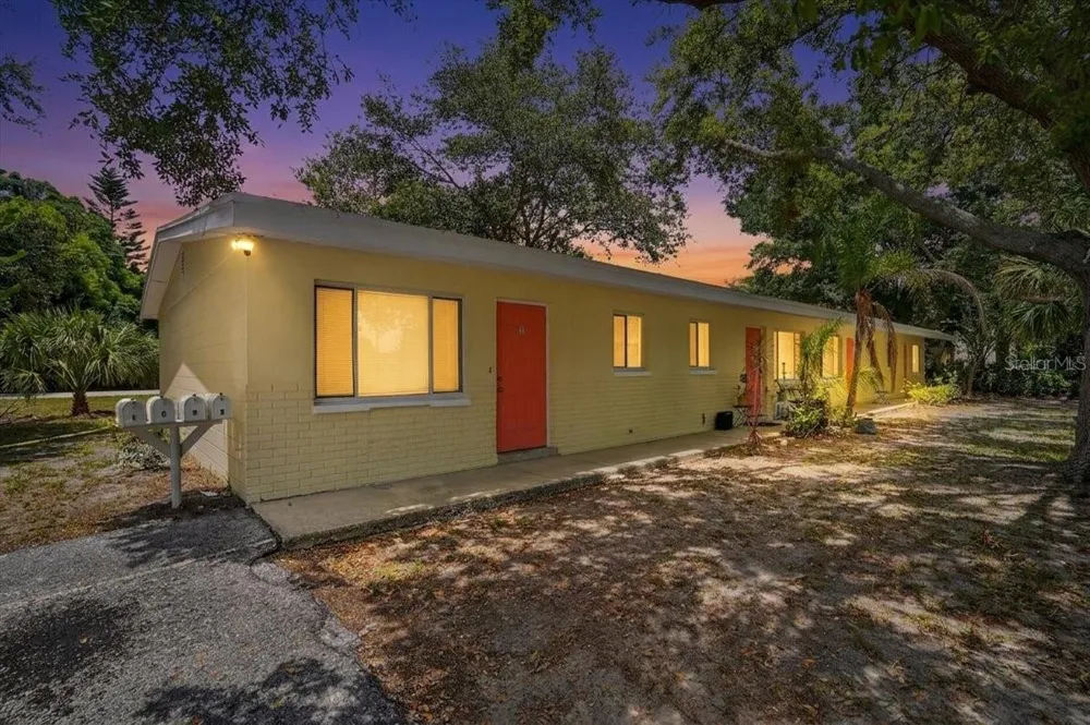 5991 FAIRFIELD AVENUE S Gulfport, FL 33707