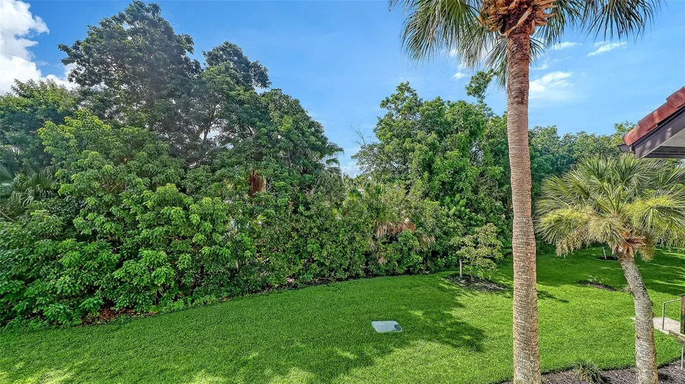 1646 STICKNEY POINT ROAD #101 Sarasota, FL 34231