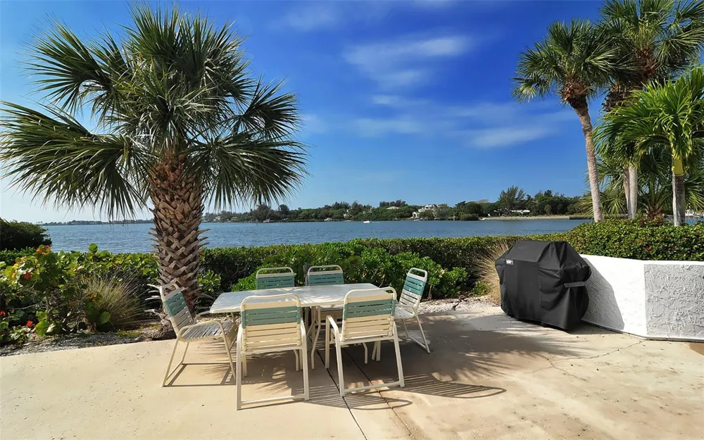 1646 STICKNEY POINT ROAD #101 Sarasota, FL 34231