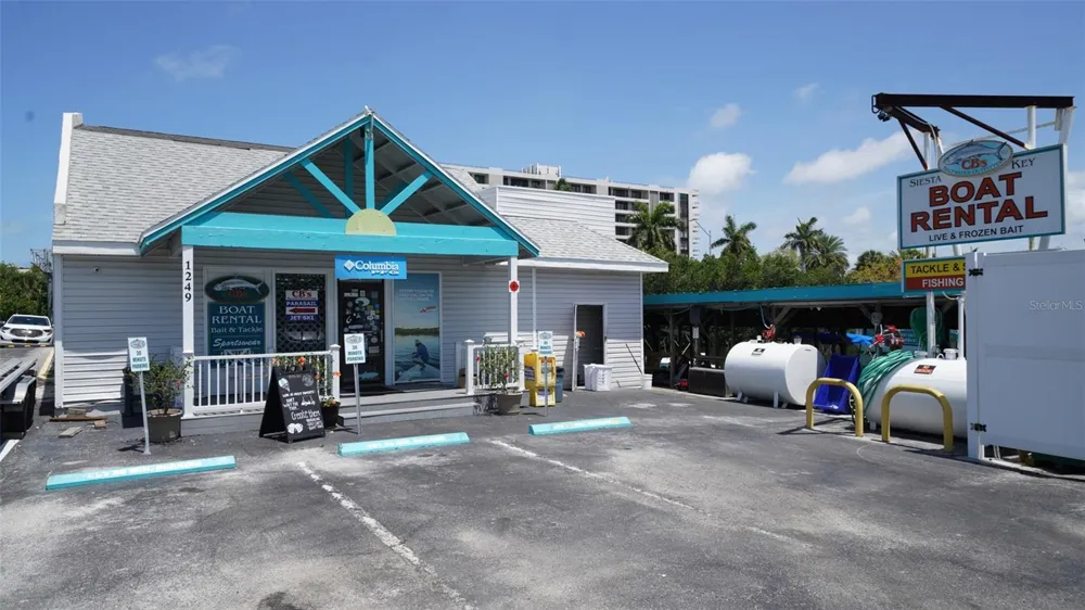 1646 STICKNEY POINT ROAD #101 Sarasota, FL 34231