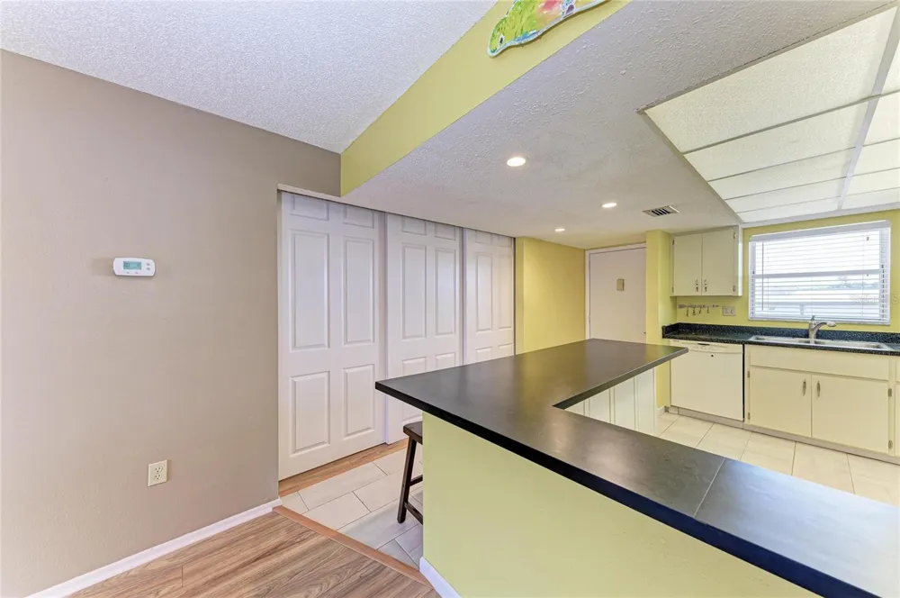 3983 MACEACHEN BOULEVARD #434 Sarasota, FL 34233