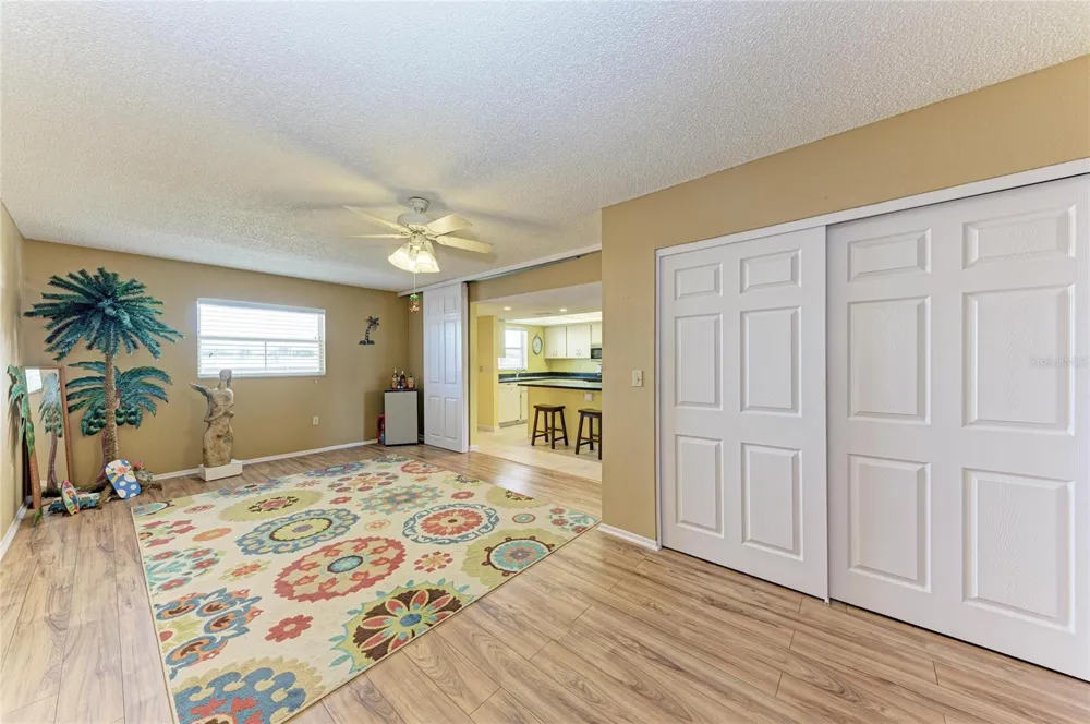 3983 MACEACHEN BOULEVARD #434 Sarasota, FL 34233