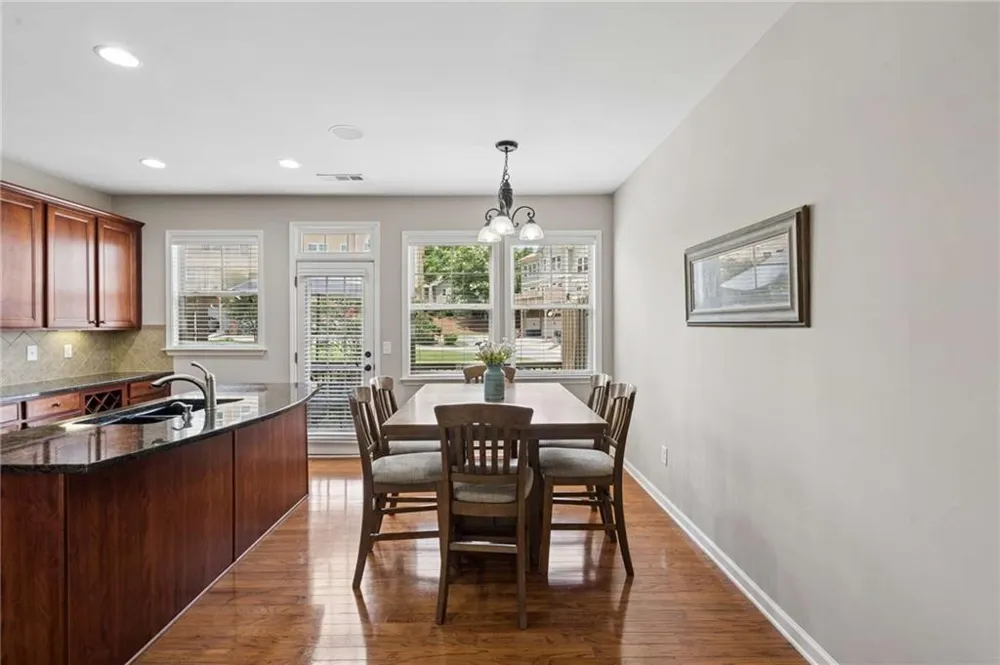 503 Grove Field Court Suwanee, GA 30024