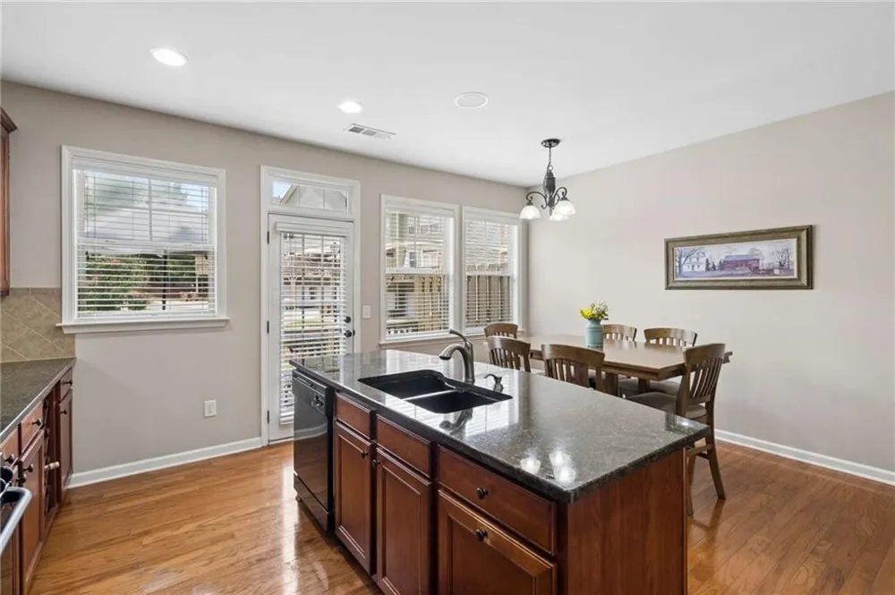 503 Grove Field Court Suwanee, GA 30024