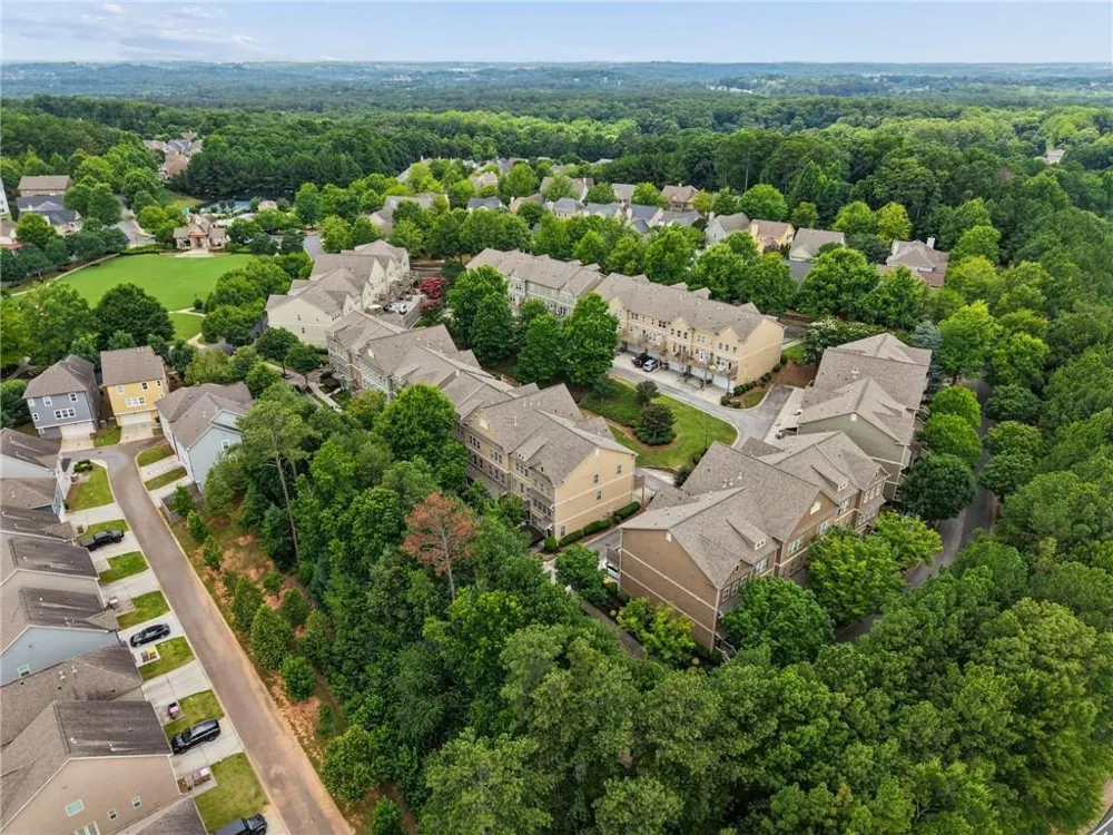 503 Grove Field Court Suwanee, GA 30024