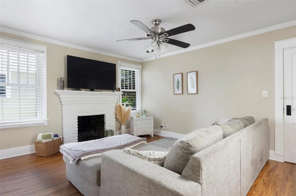 540 11TH AVENUE St Petersburg, FL 33701