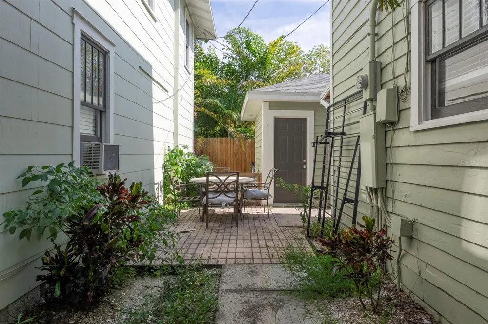 540 11TH AVENUE St Petersburg, FL 33701