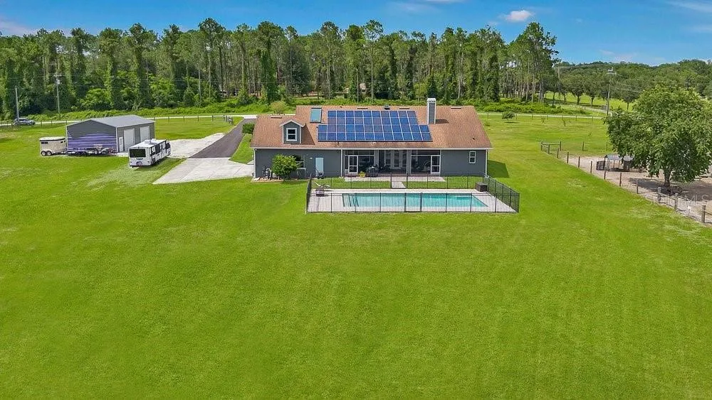 11206 HOWEY CROSS ROAD Clermont, FL 34715