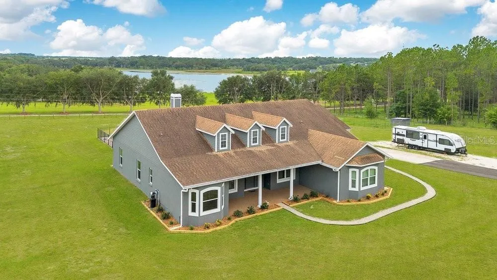 11206 HOWEY CROSS ROAD Clermont, FL 34715