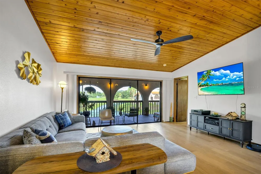 10202 VILLAGE DRIVE #22 Lake Wales, FL 33898