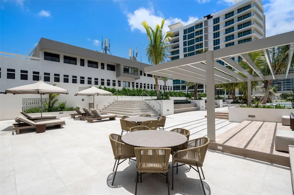 540 DE LA CONSTITUCION AVENUE #701 San Juan, PR 00901