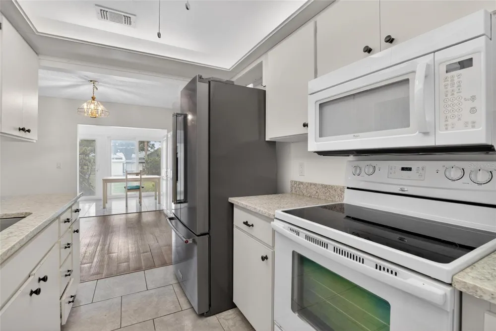 213 GLENELLEN PLACE Sun City Center, FL 33573