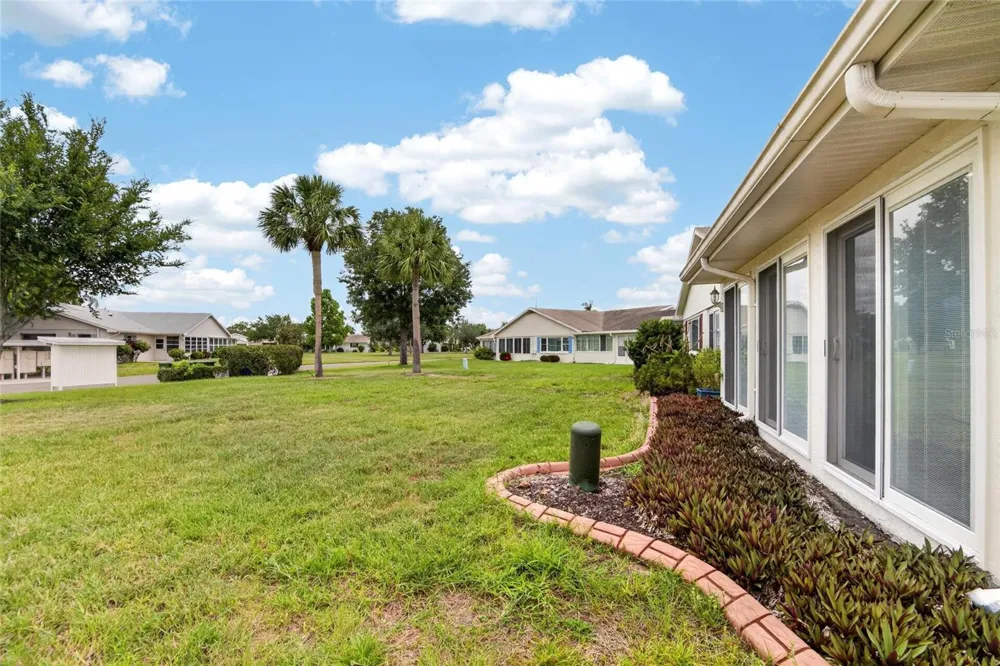 213 GLENELLEN PLACE Sun City Center, FL 33573