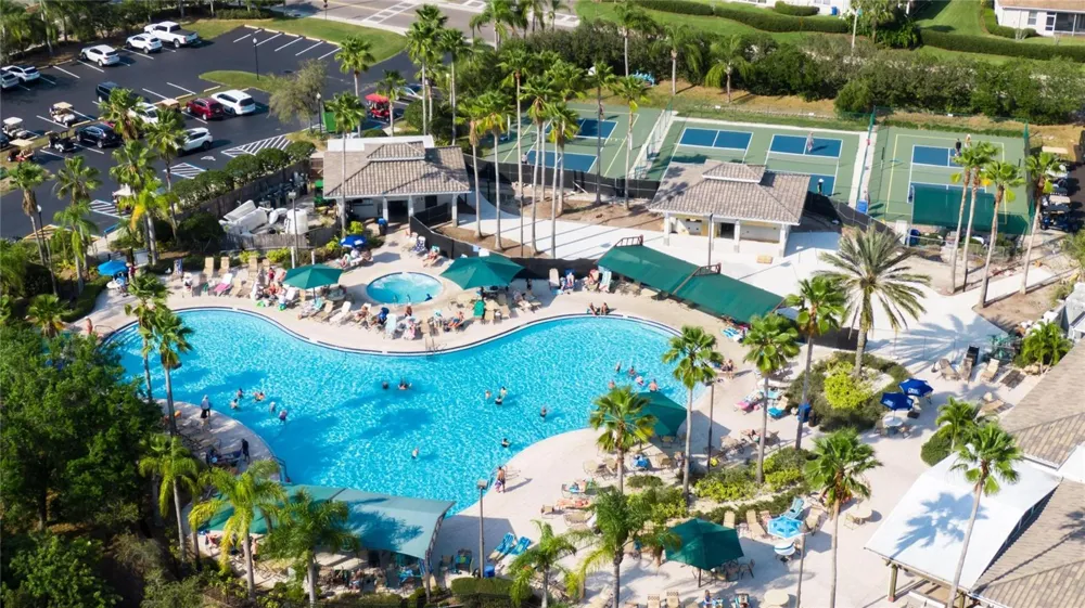213 GLENELLEN PLACE Sun City Center, FL 33573