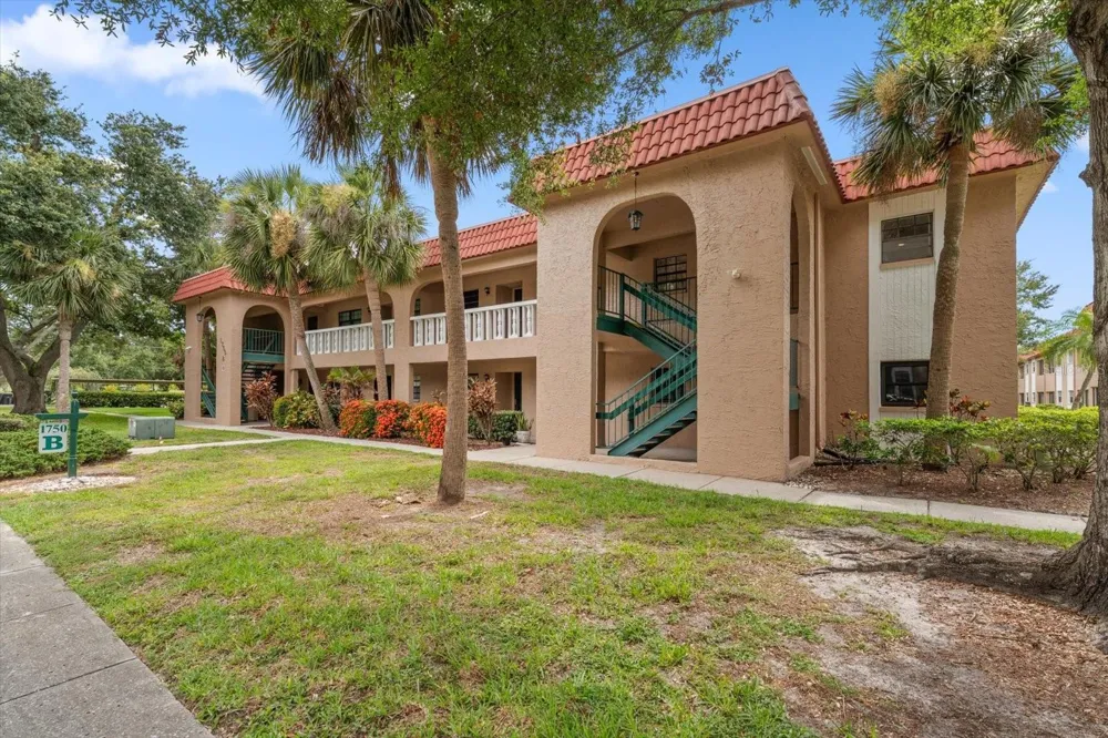 1750 BELLEAIR FOREST DRIVE #B8 Belleair, FL 33756