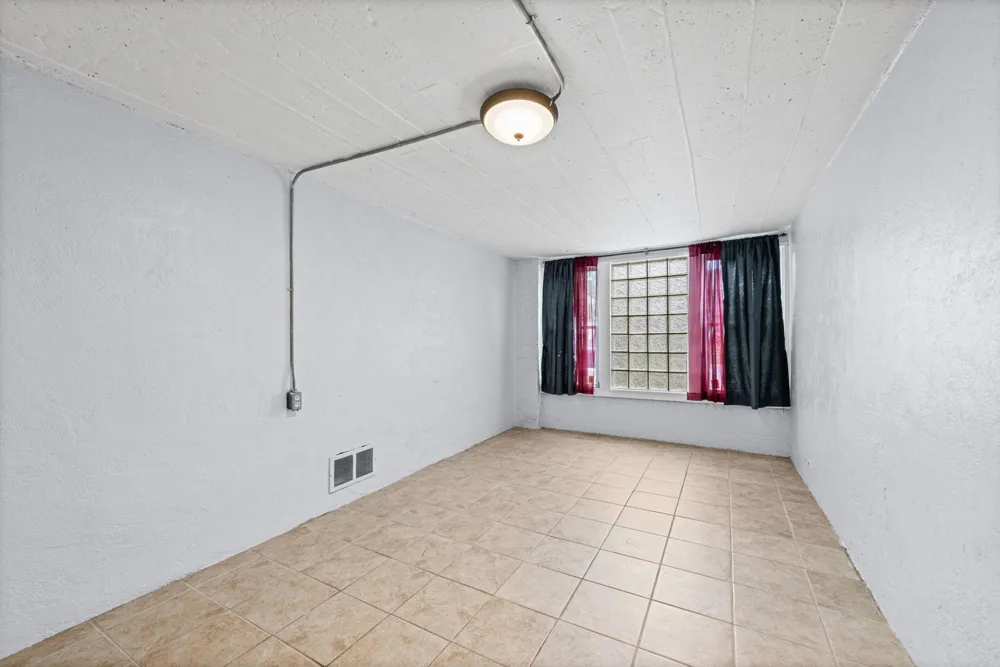 6953 Mayburn Street Dearborn Heights, MI 48127