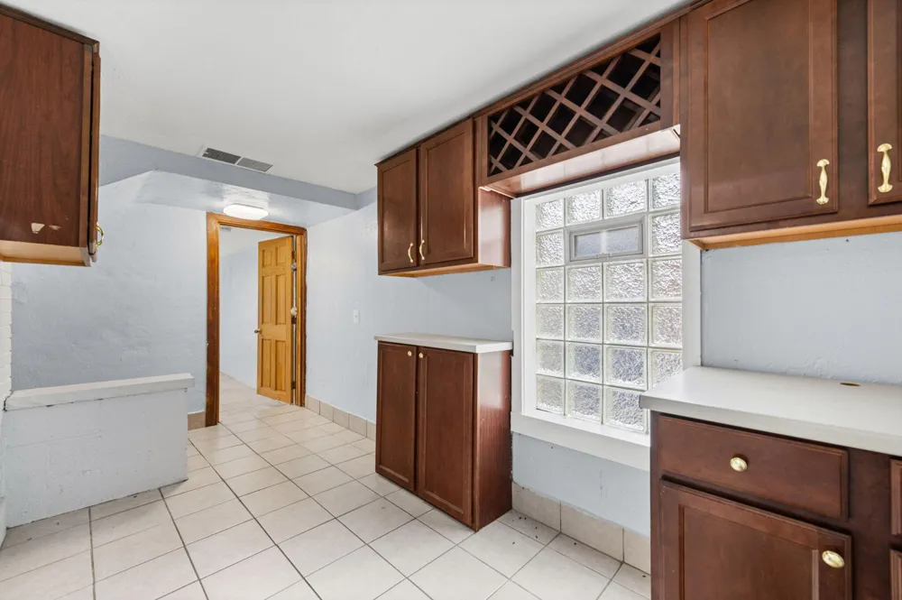 6953 Mayburn Street Dearborn Heights, MI 48127