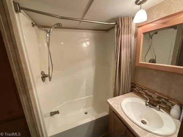 2330 Edmonds Road #46 Galax, VA 24333