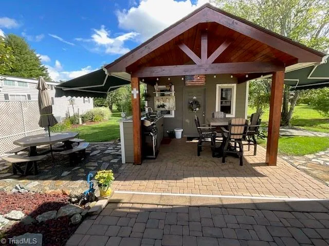 2330 Edmonds Road #46 Galax, VA 24333