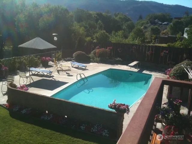 10 Westlake Road Oroville, WA 98844