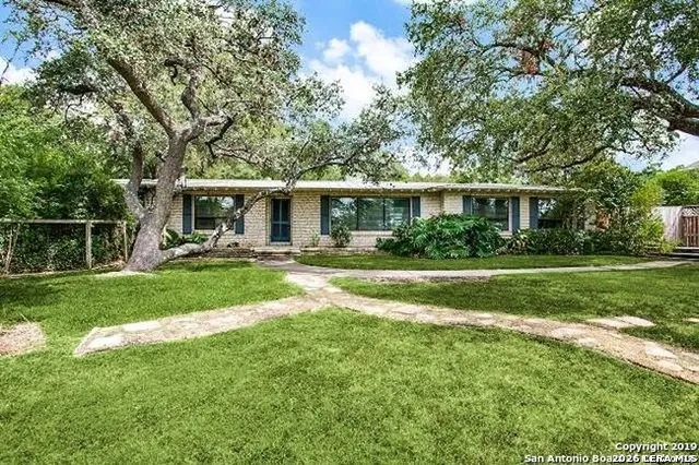 345 BURR RD Terrell Hills, TX 78209