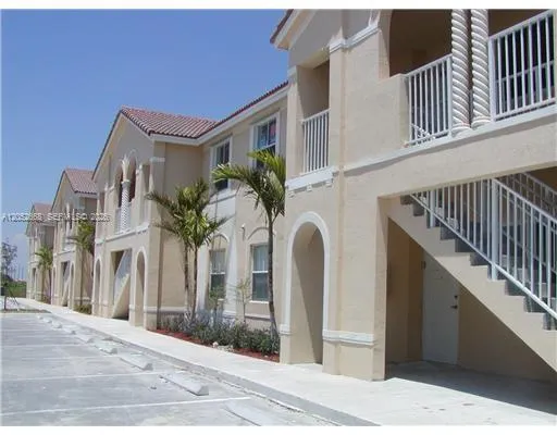 2925 SE 16th Ave #102 Homestead, FL 33035