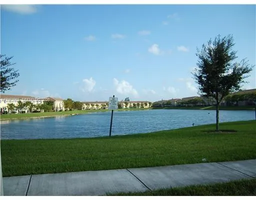 2925 SE 16th Ave #102 Homestead, FL 33035