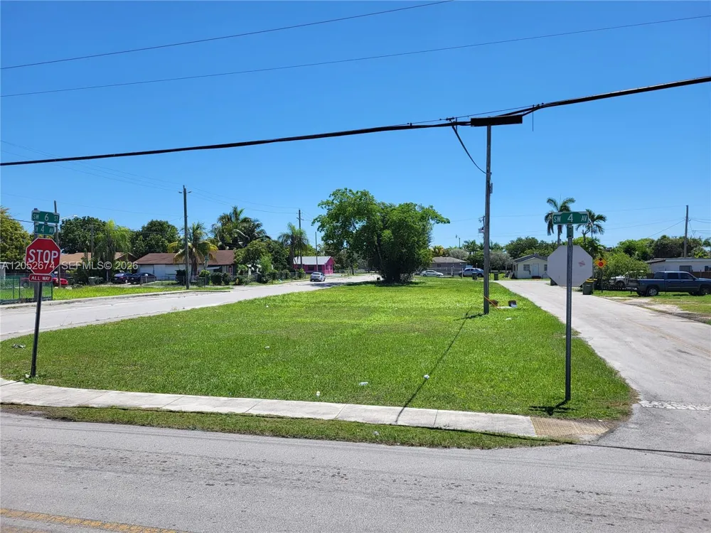 321 SW 6 street Homestead, FL 33030