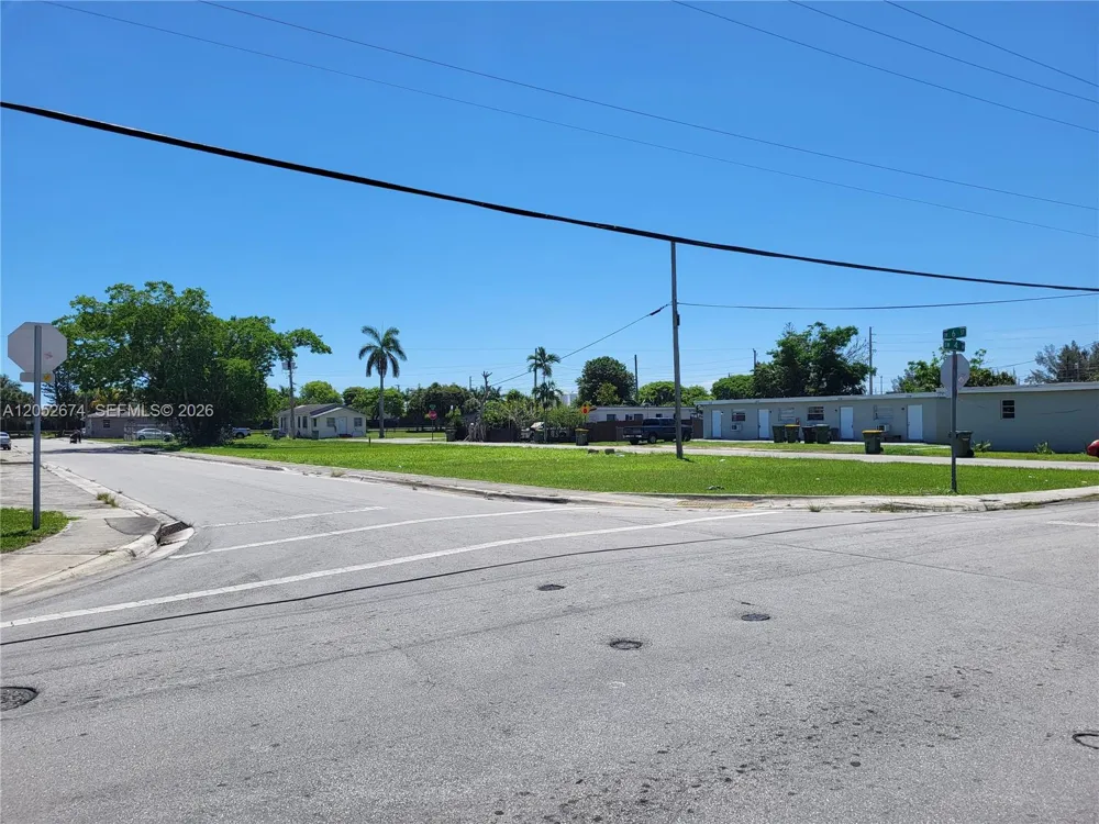 321 SW 6 street Homestead, FL 33030