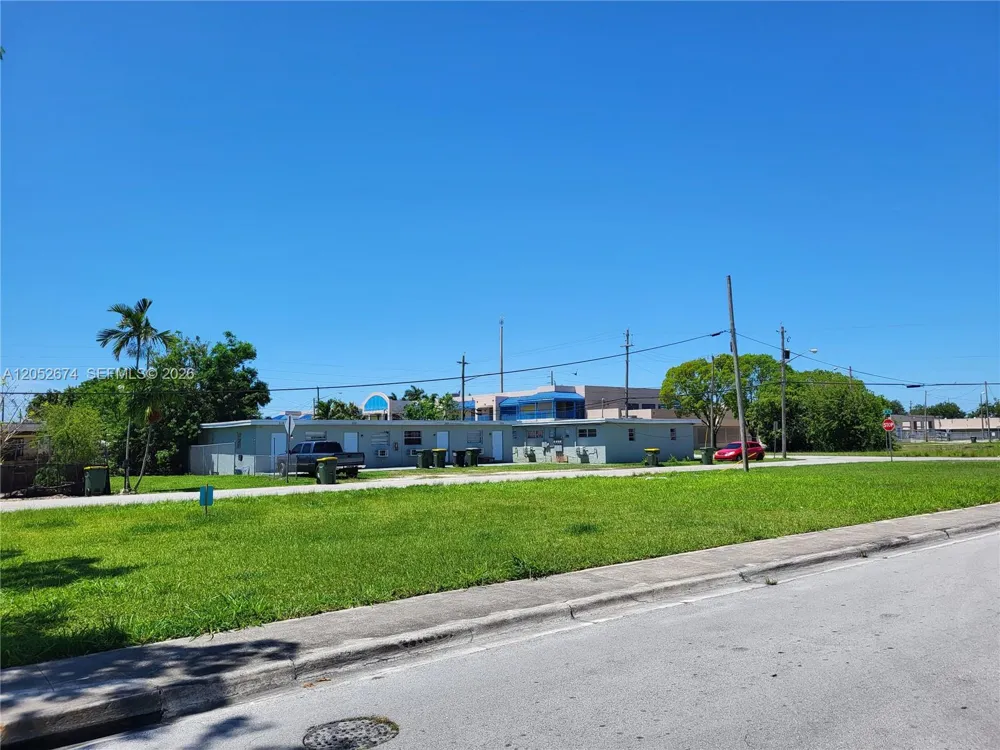 321 SW 6 street Homestead, FL 33030