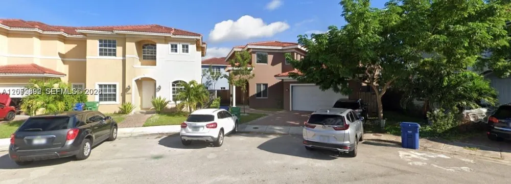 15631 SW 11th Ter Miami, FL 33194