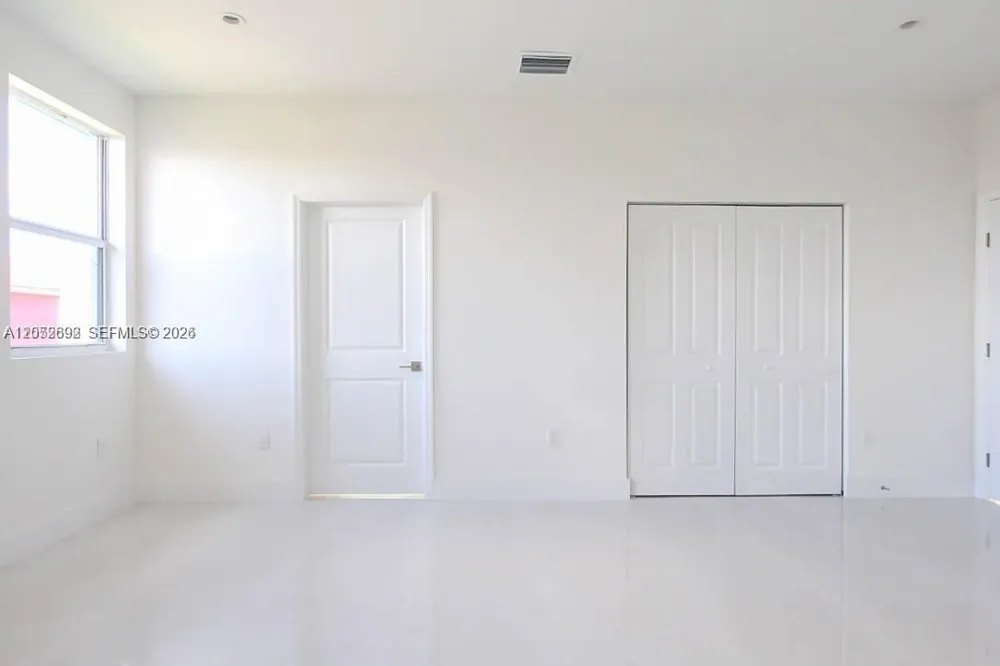 15631 SW 11th Ter Miami, FL 33194