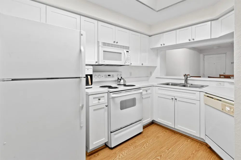 2727 Anzio Court #307 Palm Beach Gardens, FL 33410