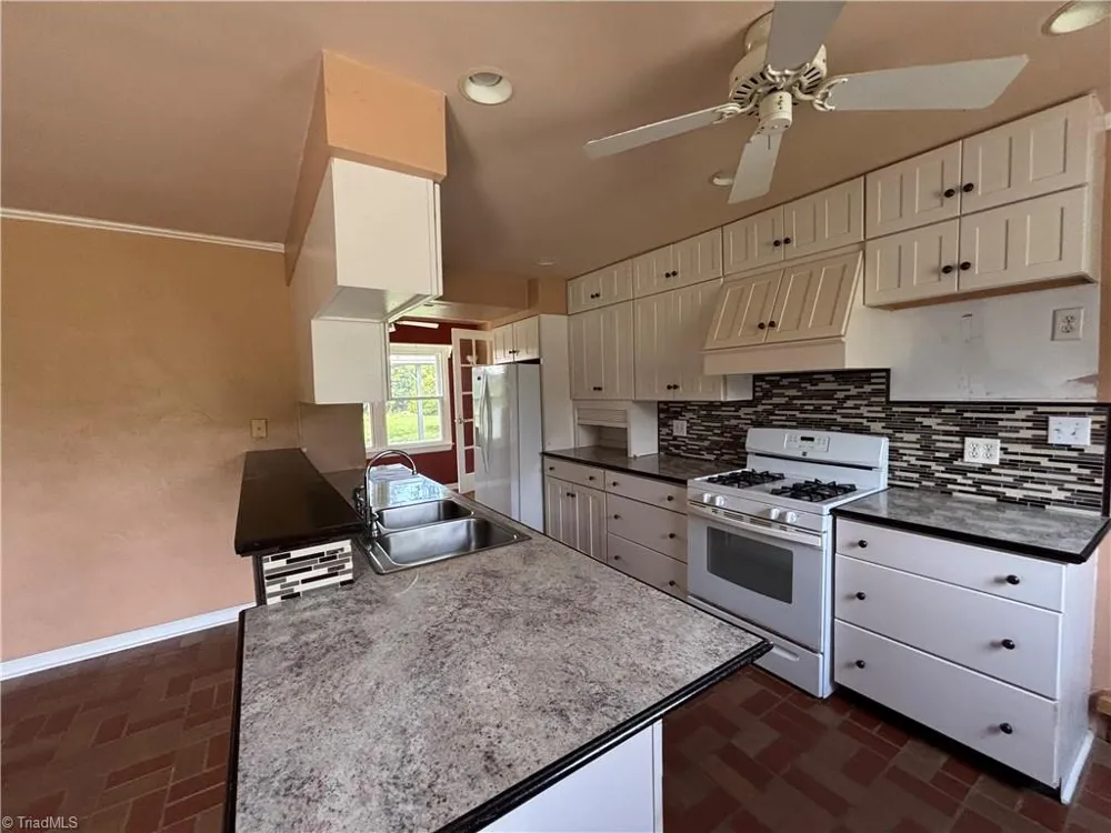 1793 US Highway 220 Stokesdale, NC 27357