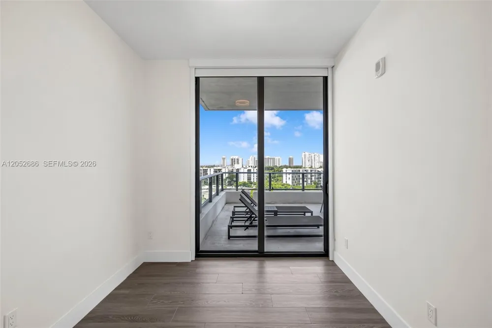 2960 NE 207th St #811 Aventura, FL 33180