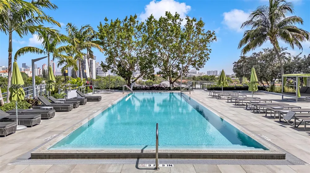 2960 NE 207th St #811 Aventura, FL 33180