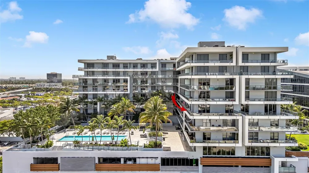 2960 NE 207th St #811 Aventura, FL 33180