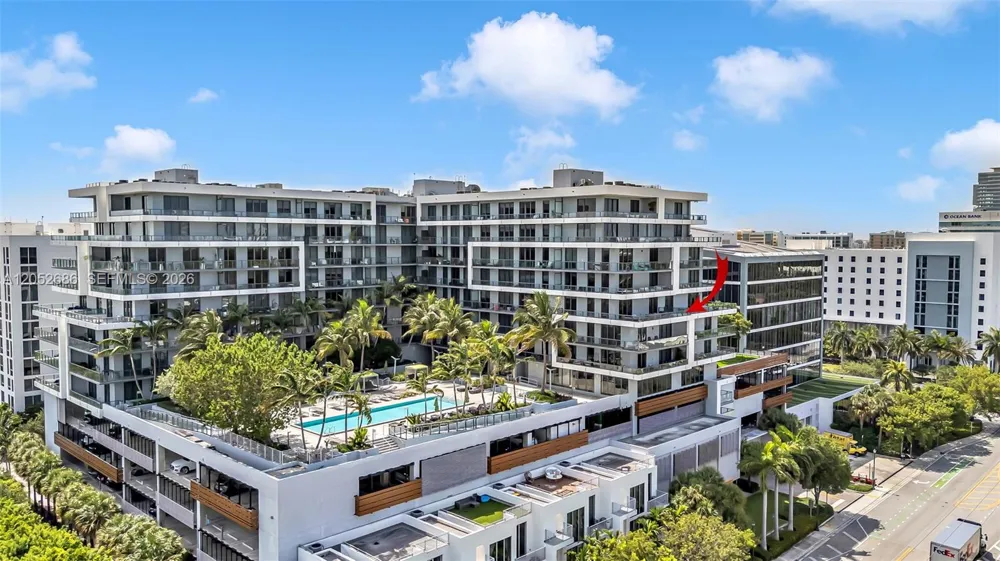 2960 NE 207th St #811 Aventura, FL 33180