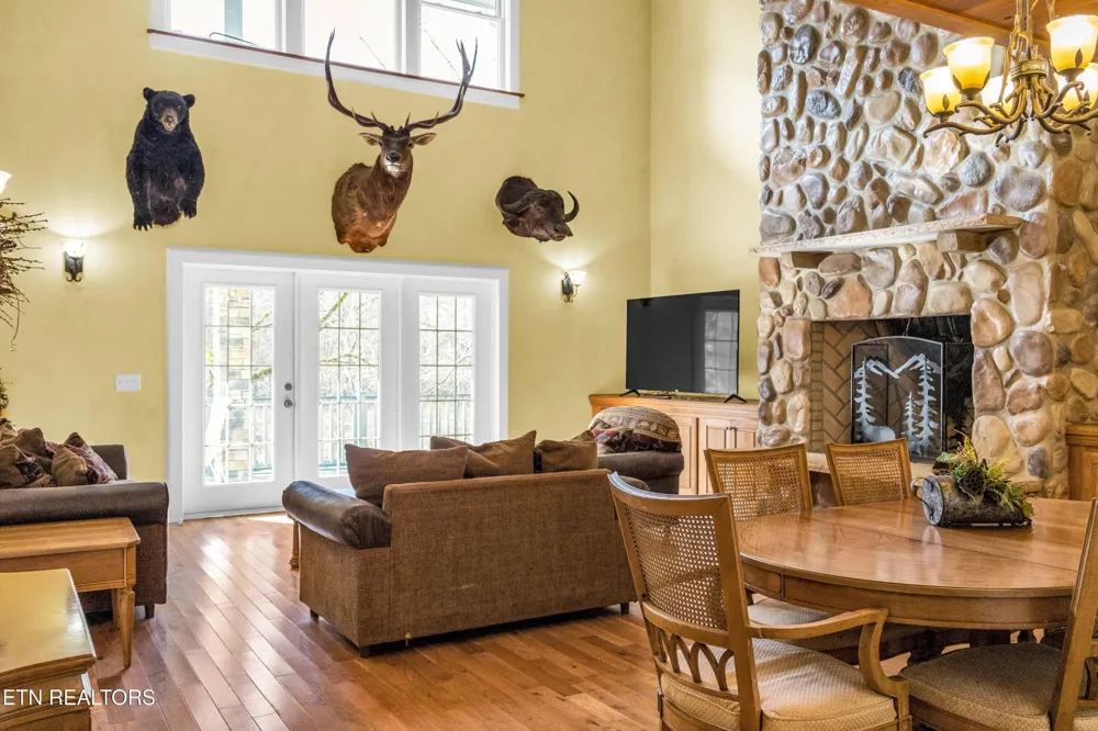 128 Rafter Rd Tellico Plains, TN 37385