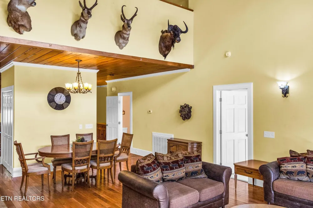 128 Rafter Rd Tellico Plains, TN 37385