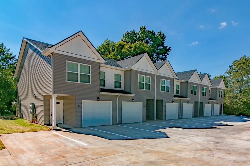 1960 Batts Ln #C Clarksville, TN 37042