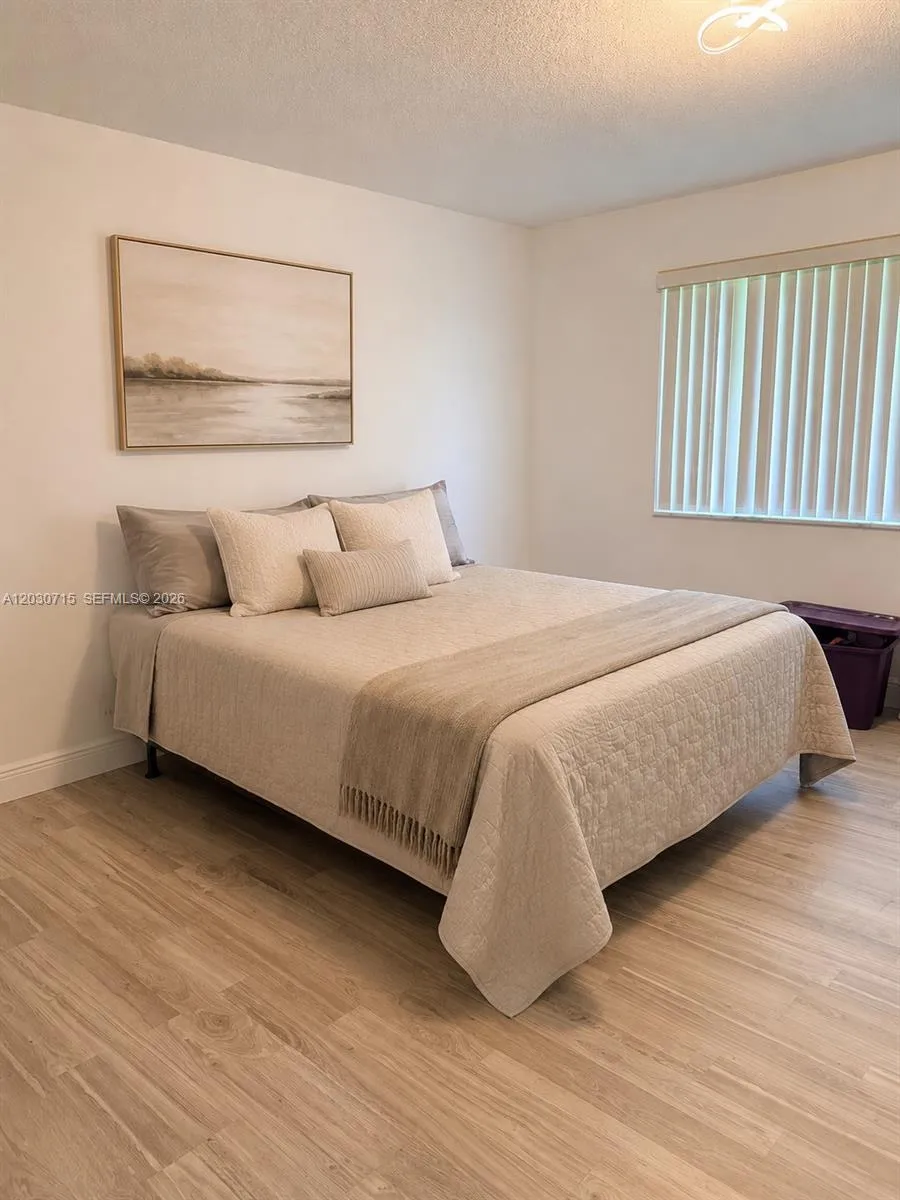 200 E High Point Ct E #D Delray Beach, FL 33445