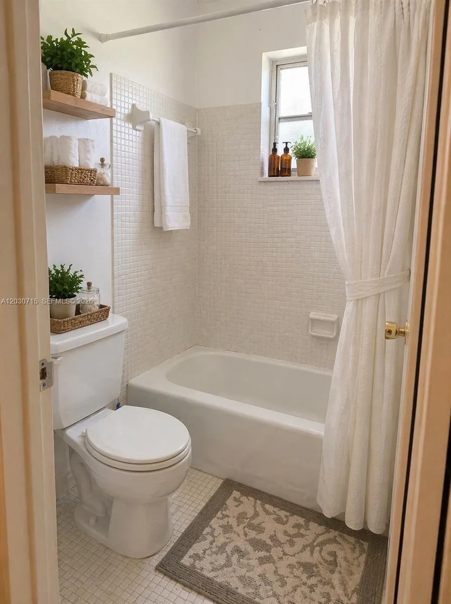 200 E High Point Ct E #D Delray Beach, FL 33445