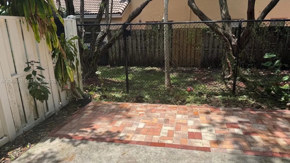 9064 NW 54th St #9064 Sunrise, FL 33351
