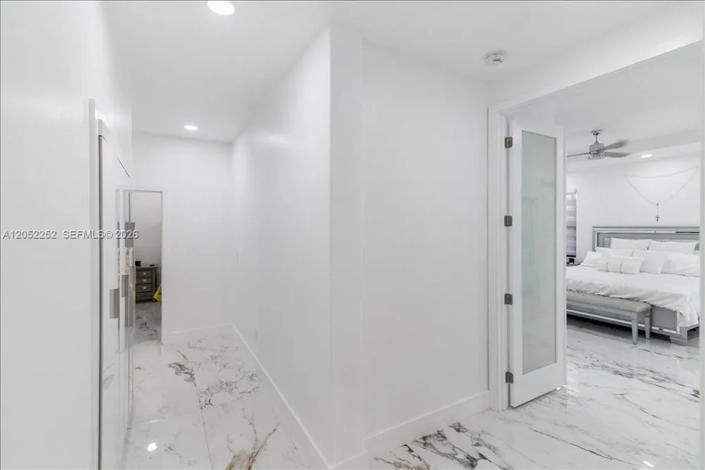 16234 SW 48th Ter Miami, FL 33185